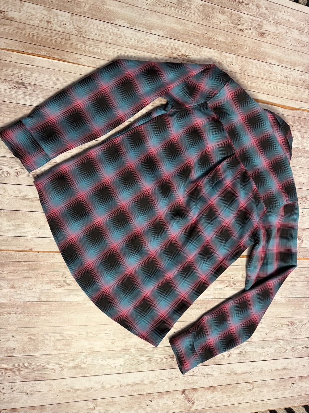Dixxon Women’s Shreddy Plaid Flannel Shirt - Teal & Red - Picture 7 of 8